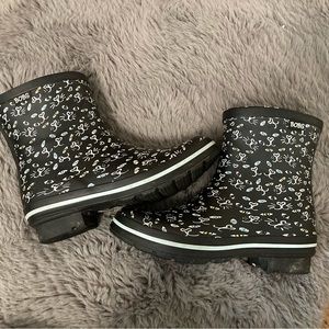 Bobs Black Rain boots Size Five